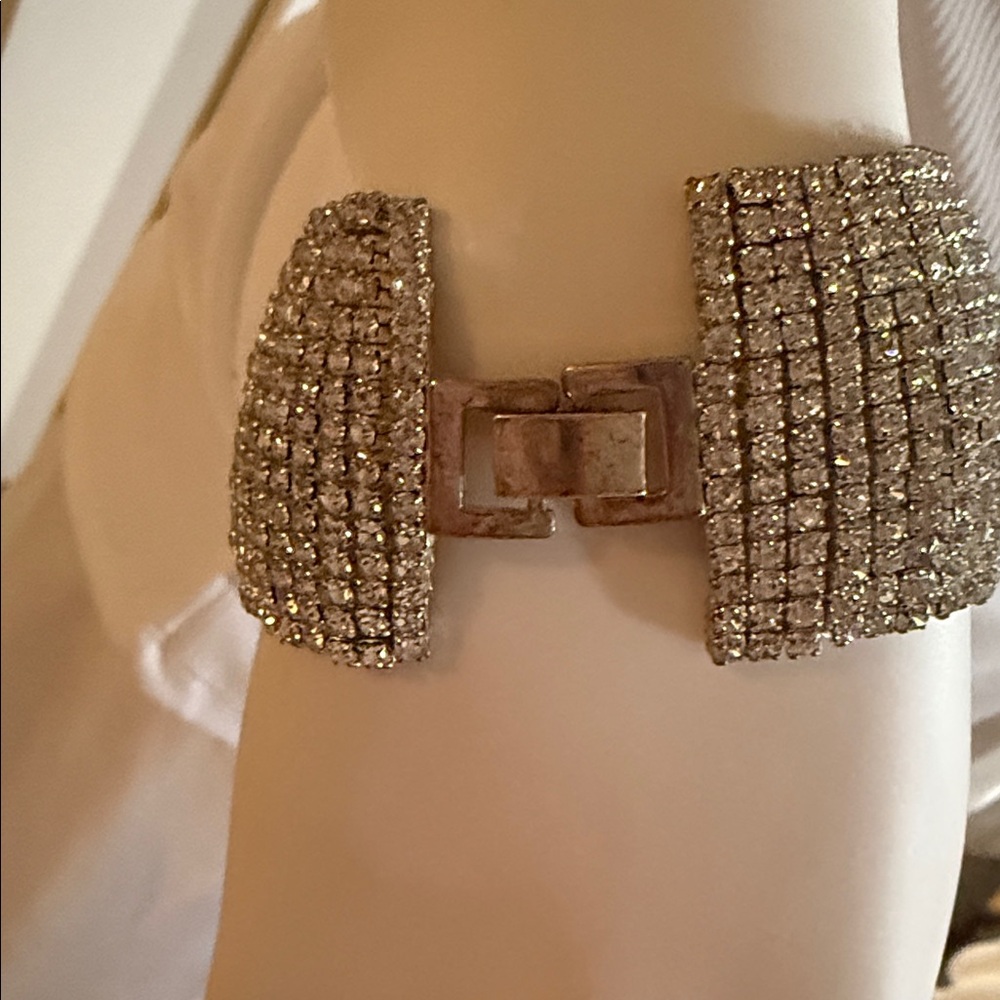 Sparkling Rhinestone Bracelet - Picture 4 of 4